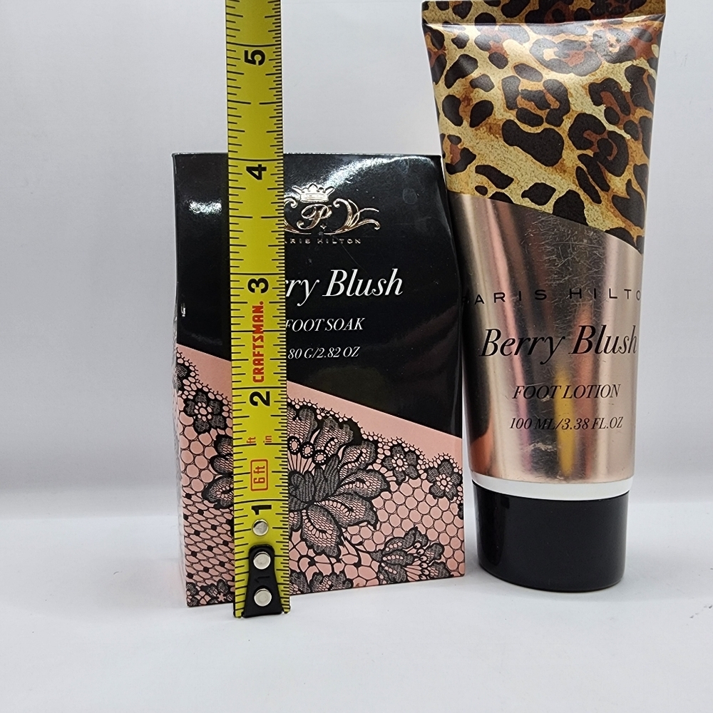 Paris Hilton Berry Blush Foot Lotion & Soak - Picture 2 of 4
